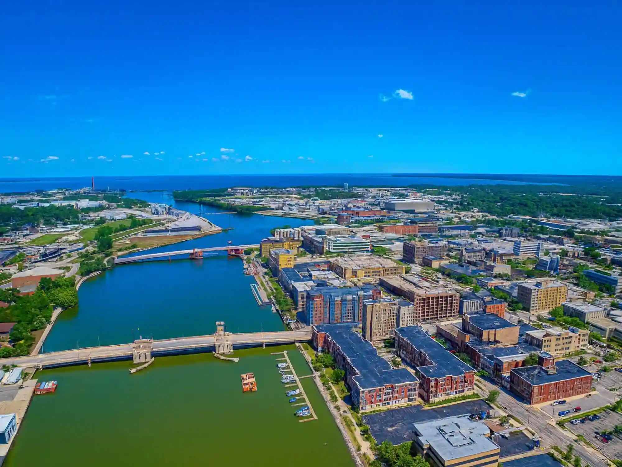 Green Bays Best SelfGuided Driving Tour of Iconic Landmarks image